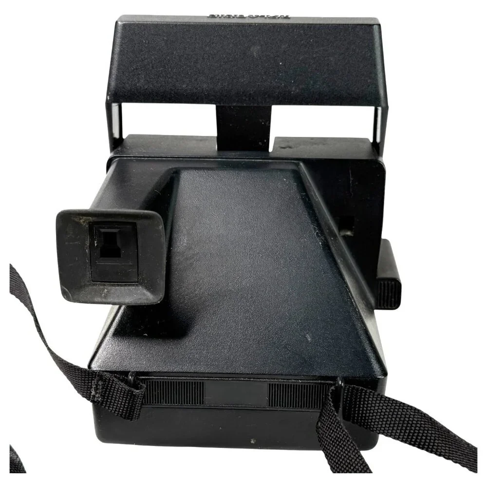 Polaroid Sun 600 LMS Instant Film Camera With Strap UNTESTED Vintage Black Retro